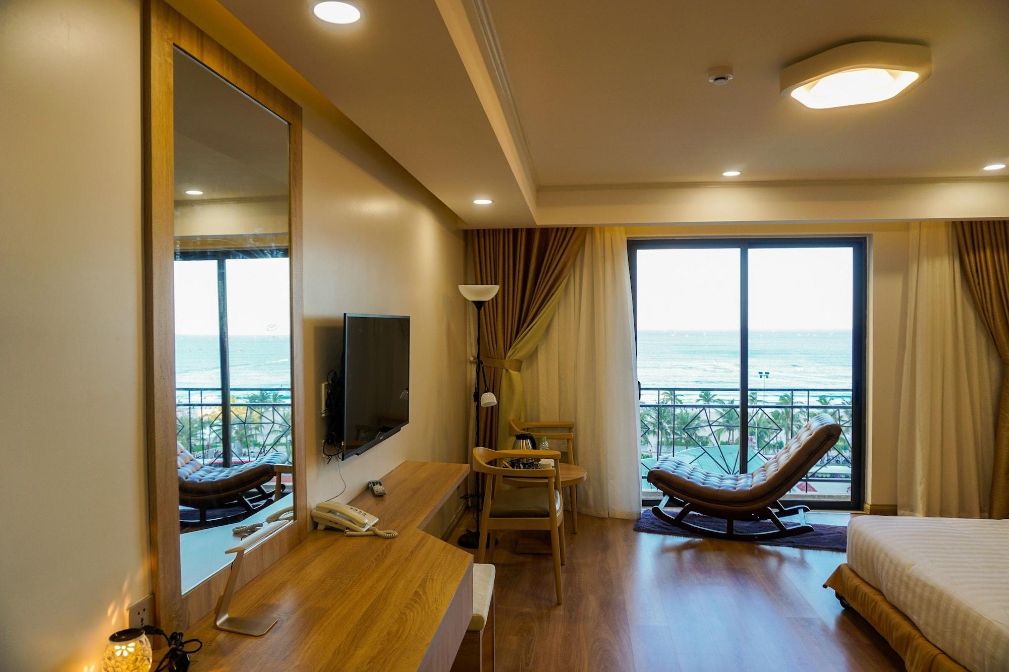 Ruby Hotel Da Nang Esterno foto