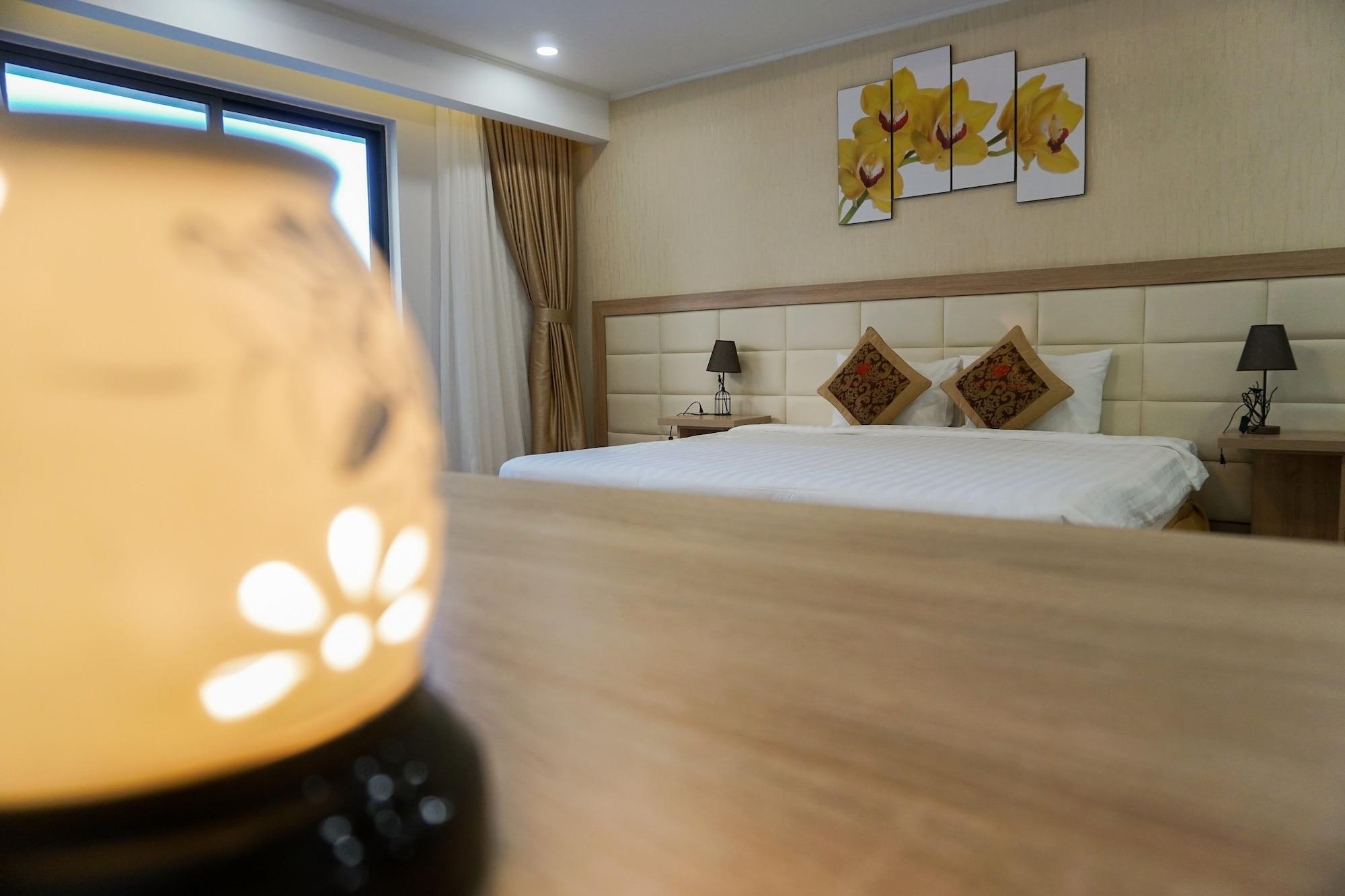 Ruby Hotel Da Nang Esterno foto