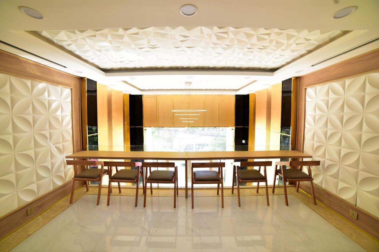 Ruby Hotel Da Nang Esterno foto