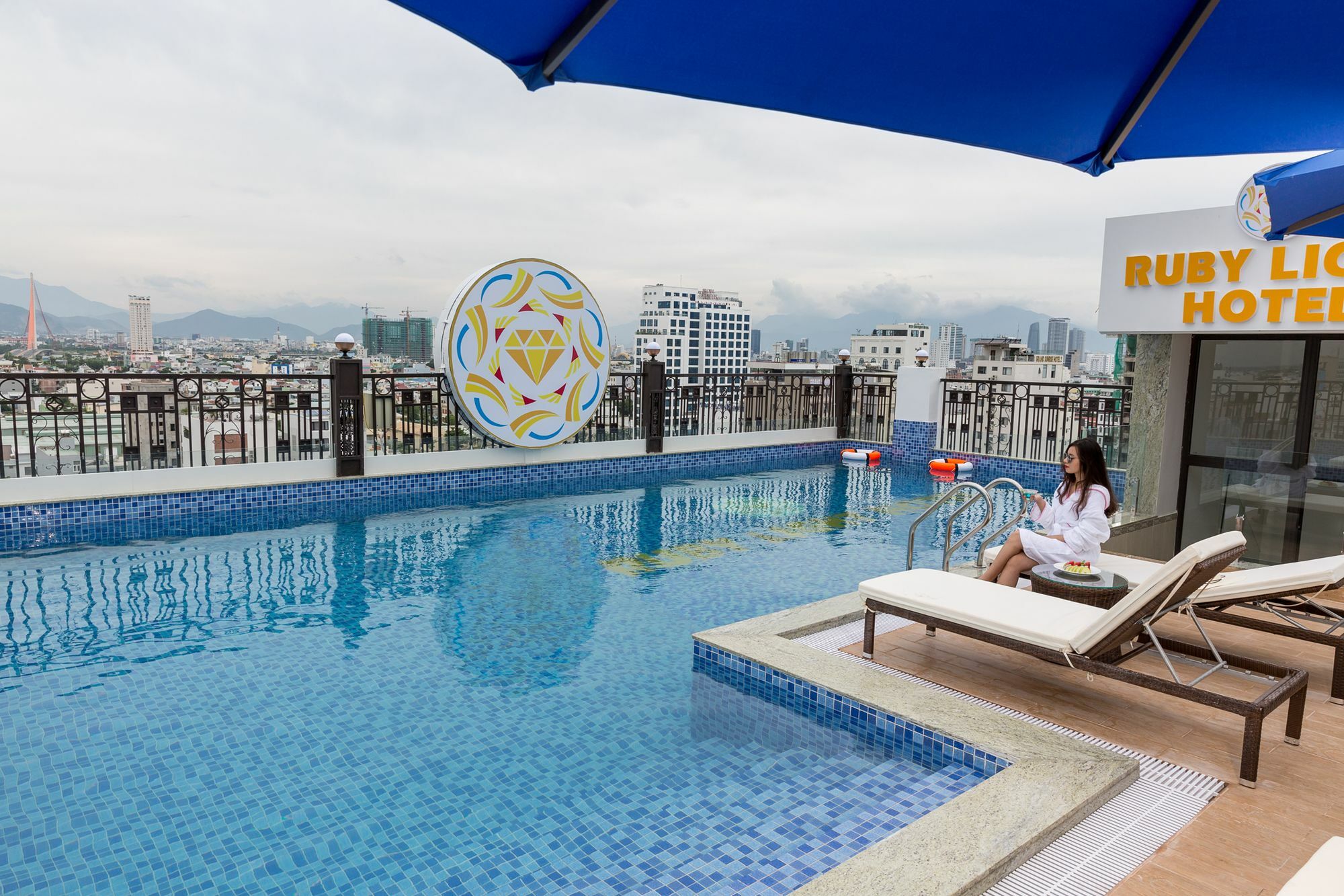 Ruby Hotel Da Nang Esterno foto